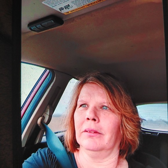 Meet your Posher, Connie - Picture 1 of 1